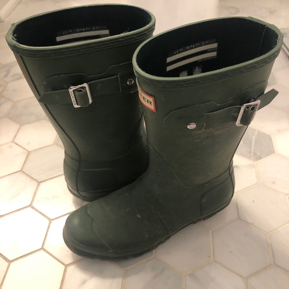 Tall green rubber boots - Picture 2 of 4